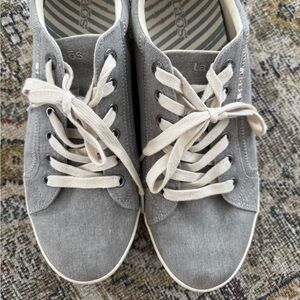 Taos Gray Canvas Sneakers